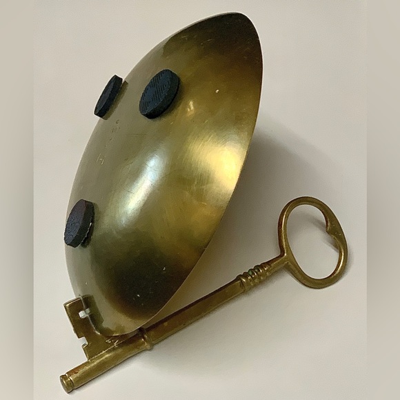 Vintage Mid Century Solid Brass VM VIRGINIA METALWORKS Key Coin Trinket Dish - Picture 7 of 16